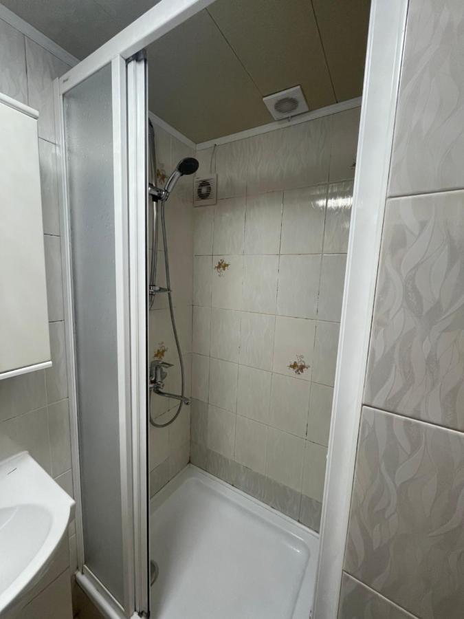 Deribas Apartments Odessa Exterior foto